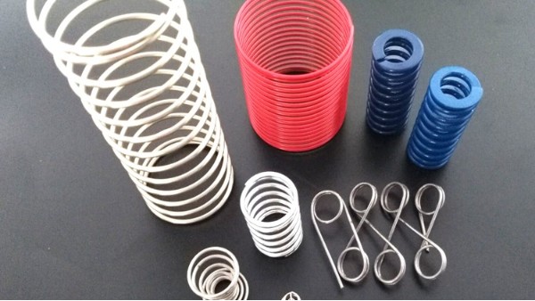 彈簧表面油漆的方法