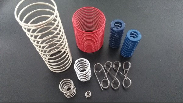 壓縮彈簧后，彈簧品質(zhì)會變重嗎？