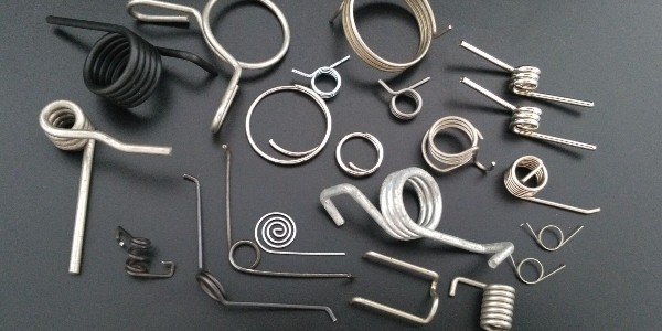 怎樣安裝轉(zhuǎn)向彈簧？